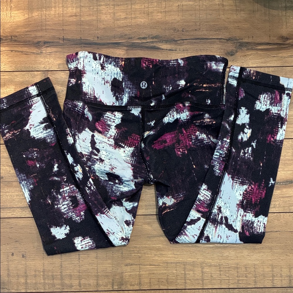Lululemon Capri Leggings - Size 4 - Picture 3 of 3